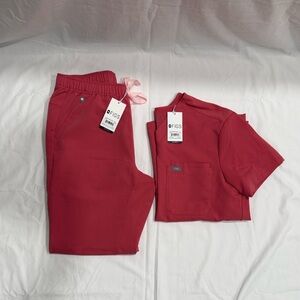 Figs Men’s Pink Scrub Set